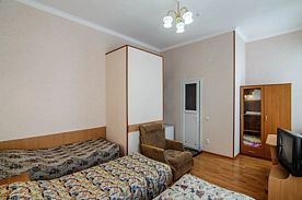Трёхместный номер Economy с видом на город, Отель Крым, Евпатория
