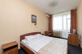 Двухместный номер Standard с балконом двуспальная кровать, Отель  Меридиан, Архангельск