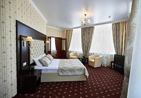 Двухместный люкс Superior с красивым видом из окна двуспальная кровать, Бизнес-Отель Арбат, Балаково