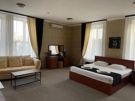 Двухместный люкс двуспальная кровать, Отель Грант, Каменск-Шахтинский