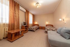 Двухместный полулюкс 2 отдельные кровати, Отель Москва, Курган