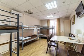 Кровать в общем номере (мужской номер), Отель Кор, Екатеринбург