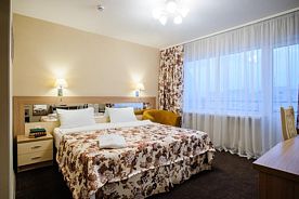 Двухместный номер Стандарт Улучшенный с балконом двуспальная кровать, Отель Гостиница Сыктывкар, Сыктывкар