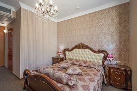 Двухместный люкс двуспальная кровать, Отель Шери Холл, Ростов-на-Дону