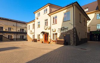 Отель Парус