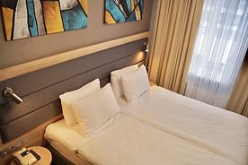 Двухместный номер Deluxe двуспальная кровать, Отель Амакс Премьер Пермь, Пермь