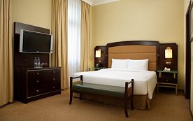 Двухместный номер Делюкс двуспальная кровать, Отель Hilton Москва Ленинградская, Москва