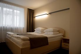 Двухместная Полулюкс двуспальная кровать, Отель Гостиница Уют, Клинцы