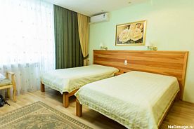 Двухместная студия с 2 комнатами 2 отдельные кровати, Отель Кураж, Киров