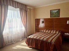 Двухместный номер Superior двуспальная кровать, Отель Митос, Южно-Сахалинск