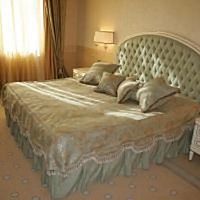 Двухместный люкс двуспальная кровать, Отель Митос, Южно-Сахалинск