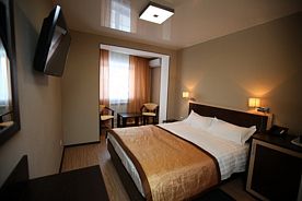 Двухместный номер Комфорт двуспальная кровать, Отель Зарина, Хабаровск