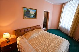 Двухместный полулюкс двуспальная кровать, Отель Кристалл, Ханты-Мансийск