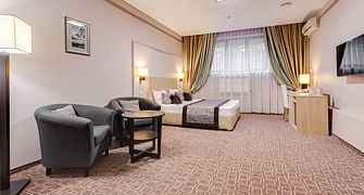 Отель Жилые помещения Леон-Спа