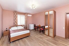 Двухместный люкс Экстра двуспальная кровать, Гостиница Четыре Сезона, Самара