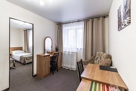 Двухместный номер Comfort Plus с видом на внутренний двор двуспальная кровать, Отель Гостиница Герда, Мытищи