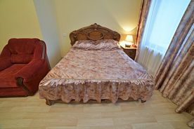 Полулюкс с красивым видом из окна, Отель Успенская, Углич
