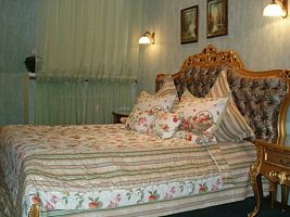 Двухместный люкс с 2 комнатами двуспальная кровать, Отель  Извольте, Таганрог
