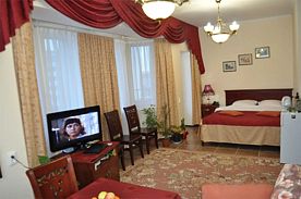 Двухместный люкс двуспальная кровать, Отель Уют Тамани, Таманский