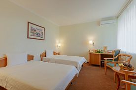 Двухместный номер Comfort 2 отдельные кровати, Отель Дом Classic, Красноярск