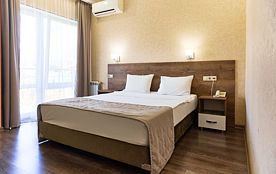Двухместный номер Superior с балконом двуспальная кровать, Отель Солнечная Гавань, Новороссийск