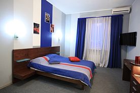 Двухместный Люкс двуспальная кровать, Отель Паддок, Курган
