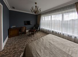 Двухместный номер Comfort двуспальная кровать, Бизнес клуб отель Разумовский, Омск