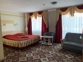 Двухместная студия с балконом и с видом на город двуспальная кровать, Отель Гостиница Россия, Советск