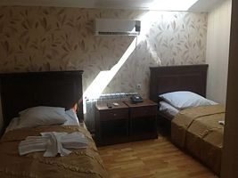Двухместный номер эконом-класса на мансарде двуспальная кровать, Отель Мираж, Саратов