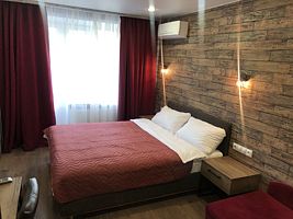 Двухместный номер Comfort с балконом и с видом на парк двуспальная кровать, Отель Гостиница Рослеспром, Москва