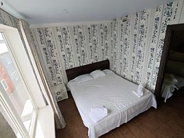 Четырёхместный люкс с 2 комнатами, Отель Palace, Волгоград