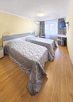Двухместный номер Стандарт с балконом 2 отдельные кровати, Отель Москва, Краснодар