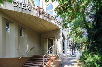 Отель Равенна