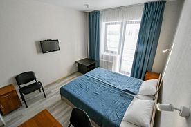 Двухместный номер Superior с балконом и с видом на озеро двуспальная кровать, Отель Регата, Казань