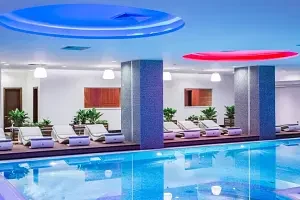Бассейн — Отель «Отель Radisson Blu Челябинск», Челябинск