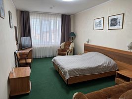 Двухместный полулюкс двуспальная кровать, Отель Бристоль, Ейск