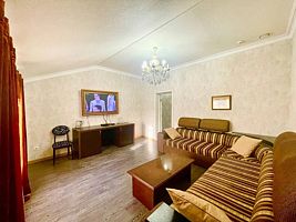 Люкс с 2 комнатами с видом на город, Отель Империя, Кизляр