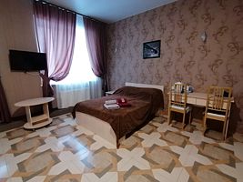 Двухместный люкс с видом на город двуспальная кровать, Отель Гостиничный комплекс Залесный, Казань
