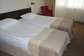 Двухместный номер Стандарт улучшенный с видом на город 2 отдельные кровати, Отель Панорама, Изворотень