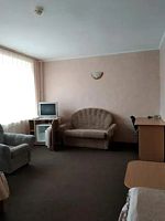 Двухместный полулюкс 2 отдельные кровати, Отель Гвоздика, Бийск