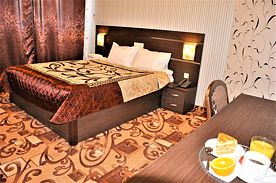 Двухместный номер Standard с видом на город двуспальная кровать, Отель Venezia, Симферополь