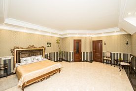 Двухместный люкс с видом на город двуспальная кровать, Отель Ладомир на Яузе, Москва