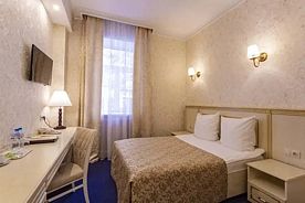 Двухместный номер Стандарт двуспальная кровать, Отель Golden Plaza, Изворотень