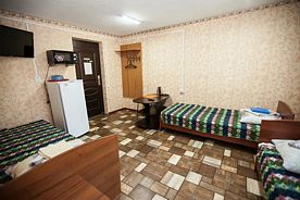 Трёхместный номер Economy, Отель Турист, Стрежевой