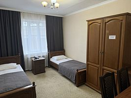 Двухместный номер Стандартный с душевым поддоном 2 отдельные кровати, Отель Турист, Махачкала