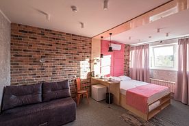 Трёхместный люкс Mini с видом на город, Отель Погости на Славянском Бульваре, Москва