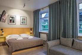Двухместный номер с диваном-кроватью Comfort двуспальная кровать, Отель Друзья на Фонтанке, Санкт-Петербург