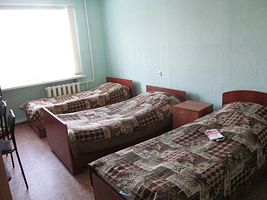 Кровать в общем номере (мужской номер) с видом на город, Отель Гостиница Чусовская, Чусовой