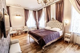 Двухместный люкс двуспальная кровать, Арт-отель Александровский, Кострома