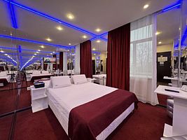 Двухместный номер Deluxe двуспальная кровать, Отель Gipnoz na Dmitrovke, Москва